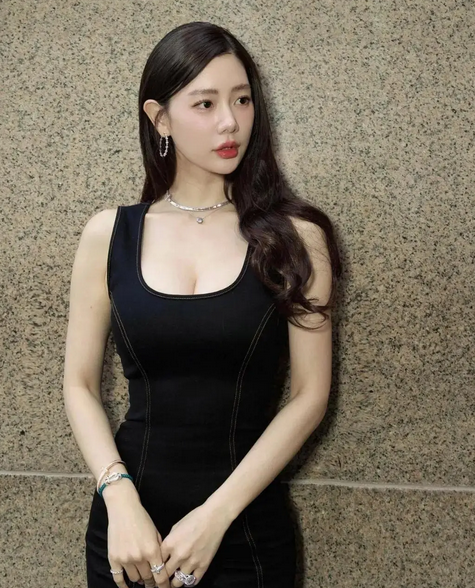 20251126100020-5831-4